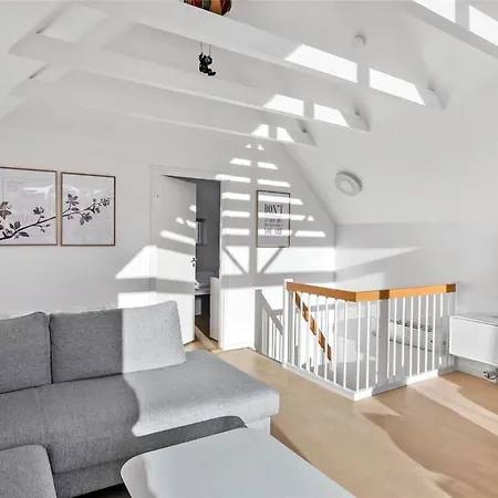 M164-vaeggerlose-marielyst-strandvej-63-c * Bøtø By